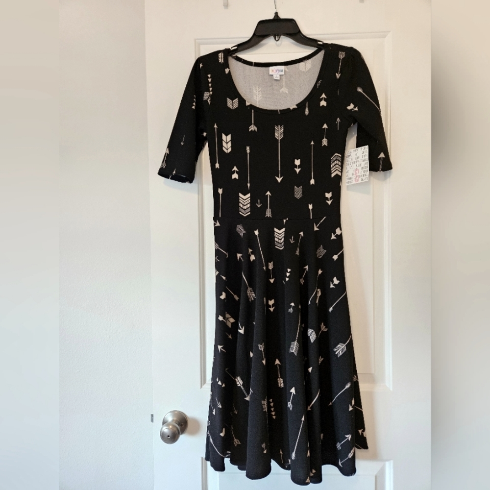 NWT LuLaRoe 'Nicole' Full Circle Skirt Dress